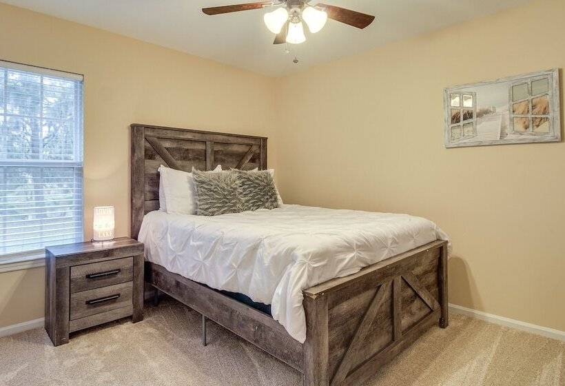 Serene Savannah Retreat W/ Waterfront Deck!