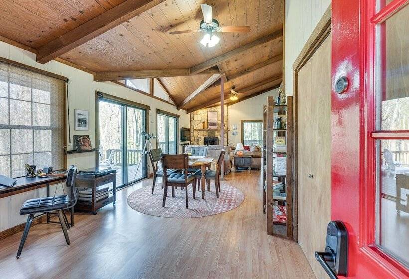 Smoky Mountain Cabin W/ Fire Pit & Stunning Views!