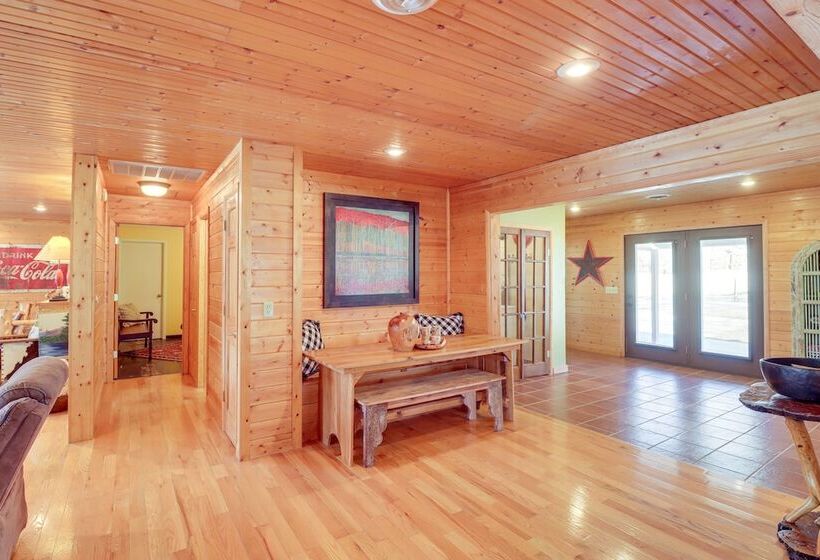 Spacious Cabin W/ Private Dock On White River!