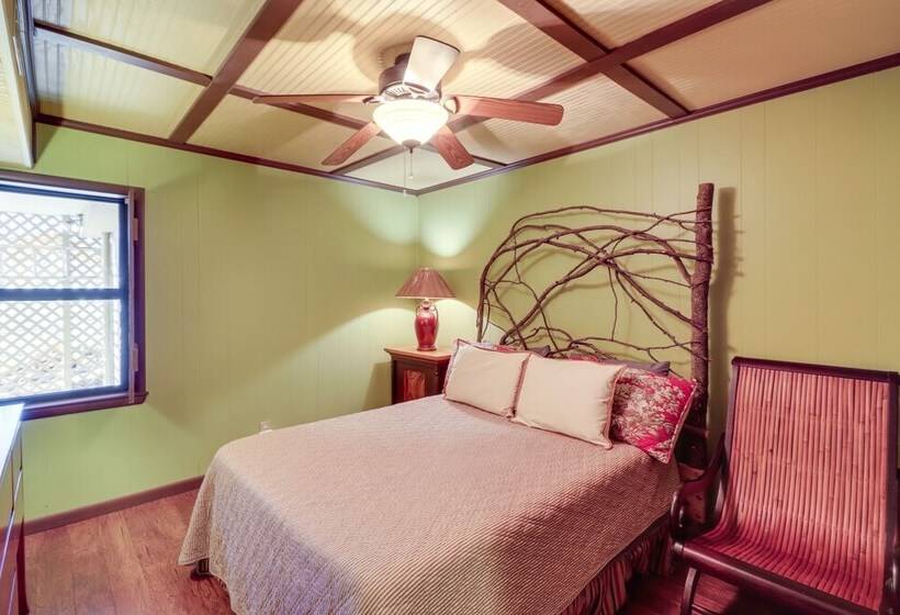 Spacious Cabin W/ Private Dock On White River!