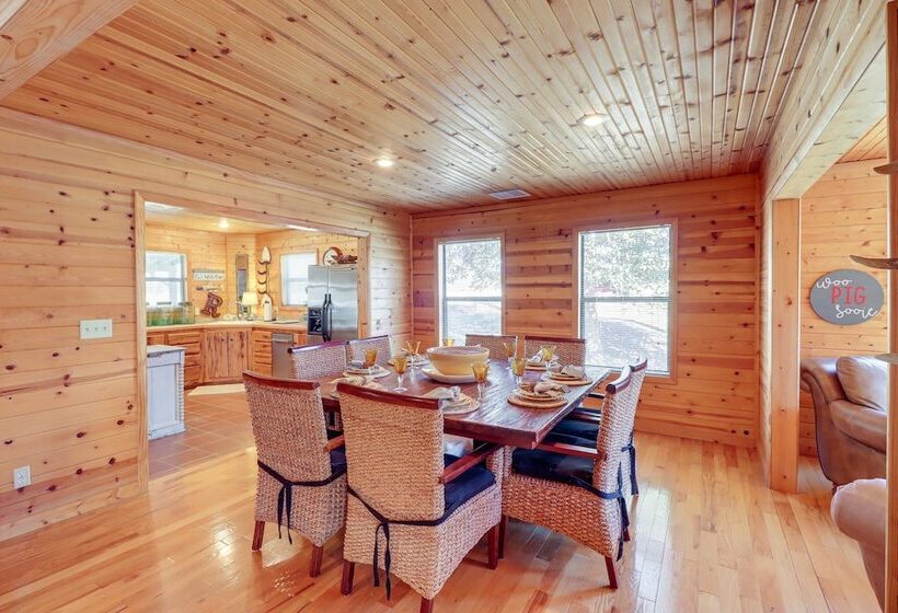 Spacious Cabin W/ Private Dock On White River!