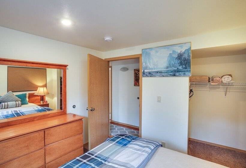 Spacious Coeur D  Alene Home < 1 Mi To Downtown