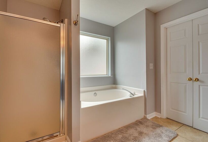 Spacious Snellville Home W/ Yard: 28 Mi To Atlanta