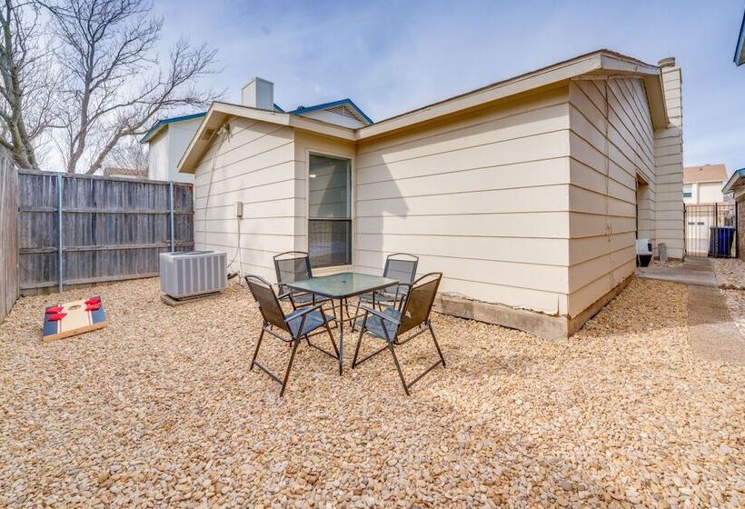 Stylish Garland Getaway: 17 Mi To Dallas!