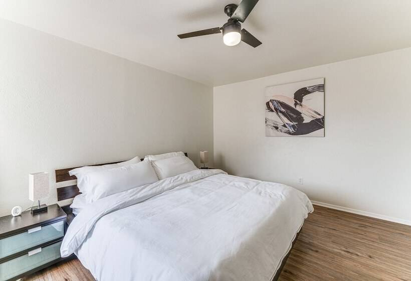 Stylish Garland Getaway: 17 Mi To Dallas!