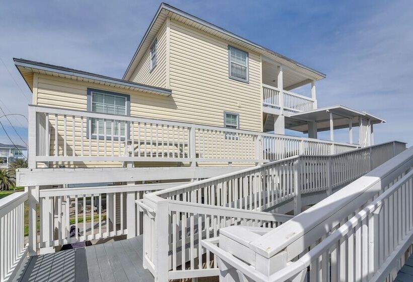 Surfside Beach Vacation Rental: Walk To The Ocean!