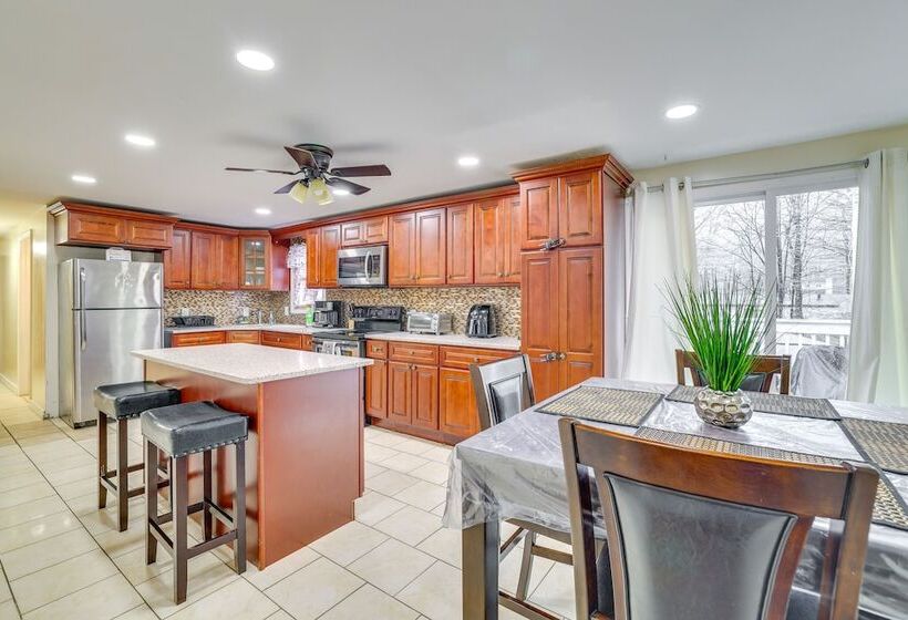 Tobyhanna Home W/ Game Room: 2 Mi To Dresser Lake!