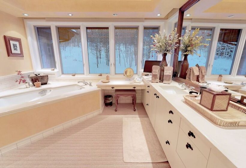 Trails Edge By Snowmass Vacations