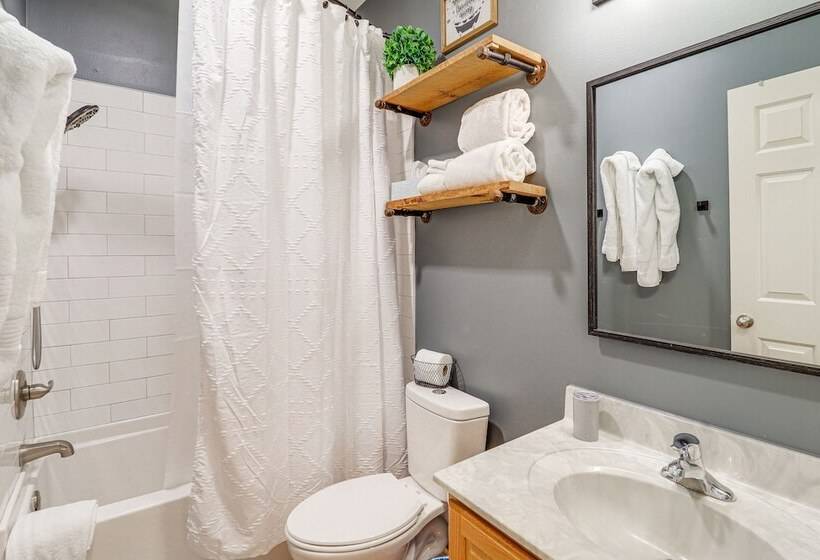 Near Hiking: Blue Ridge Mtn Home On Private Acre