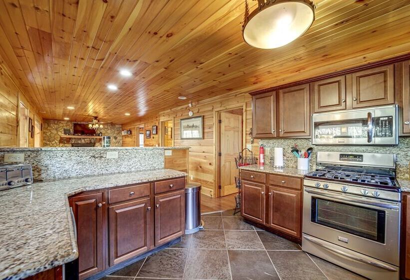 Twin Creeks Lodge  W/ Hot Tub < 1 Mi To Lake!