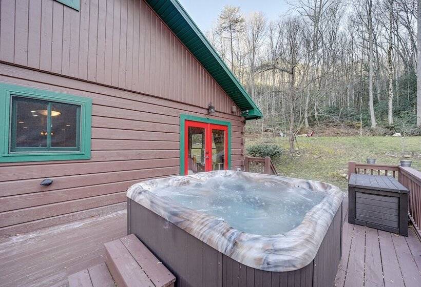 Twin Creeks Lodge  W/ Hot Tub < 1 Mi To Lake!