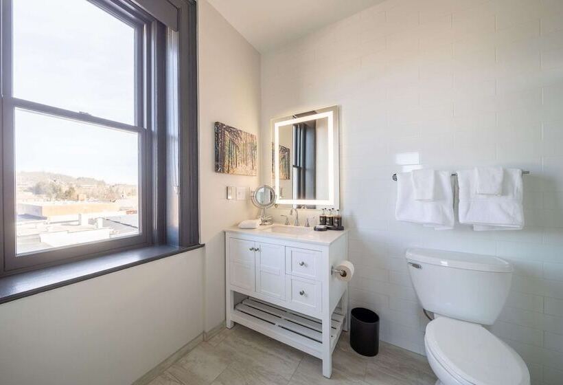 Tygart Hotel, Ascend Hotel Collection