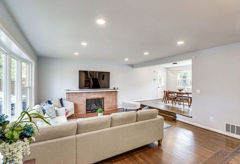 Updated Home W/ Yard ~ 4 Mi To Old Town Alexandria