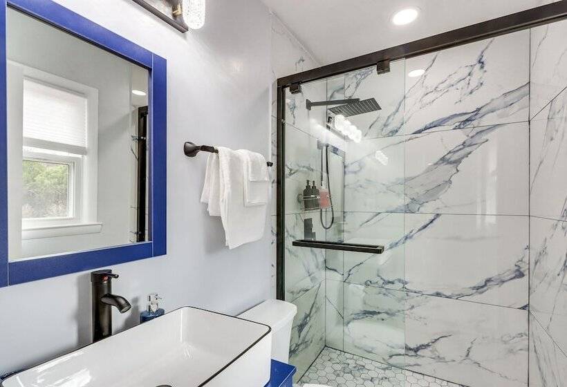 Updated Home W/ Yard ~ 4 Mi To Old Town Alexandria