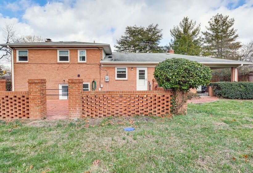 Updated Home W/ Yard ~ 4 Mi To Old Town Alexandria