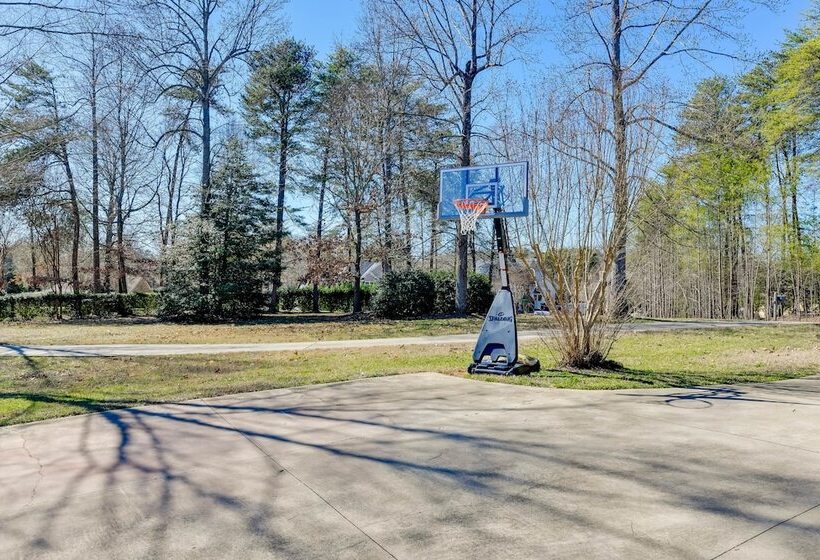 Waterfront Lake Norman Retreat W/ Dock + Hot Tub!