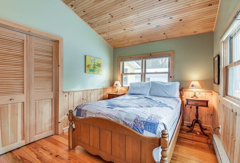 Waterfront North Hero Home W/ Screened Porch