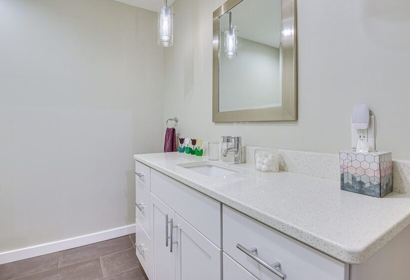 Waterfront Palmetto Home W/ Private Pool & Dock!