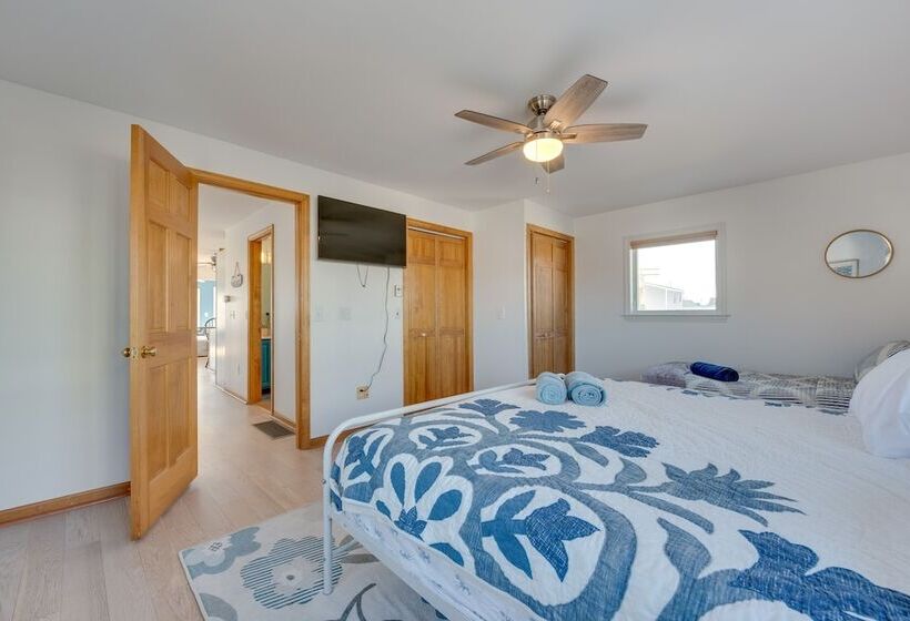 Wells Beach House W/ Ocean View Deck