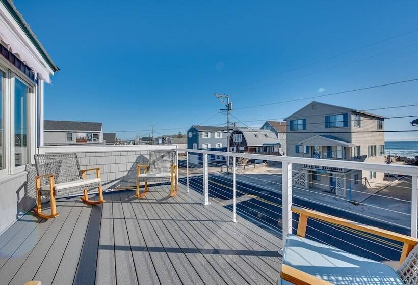 Wells Beach House W/ Ocean View Deck