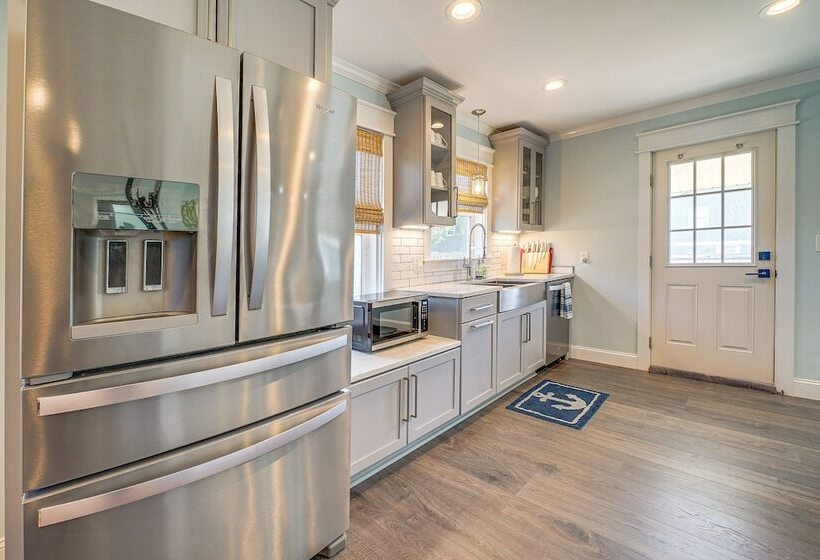 Wrightsville Beach Home W/ Fenced Yard