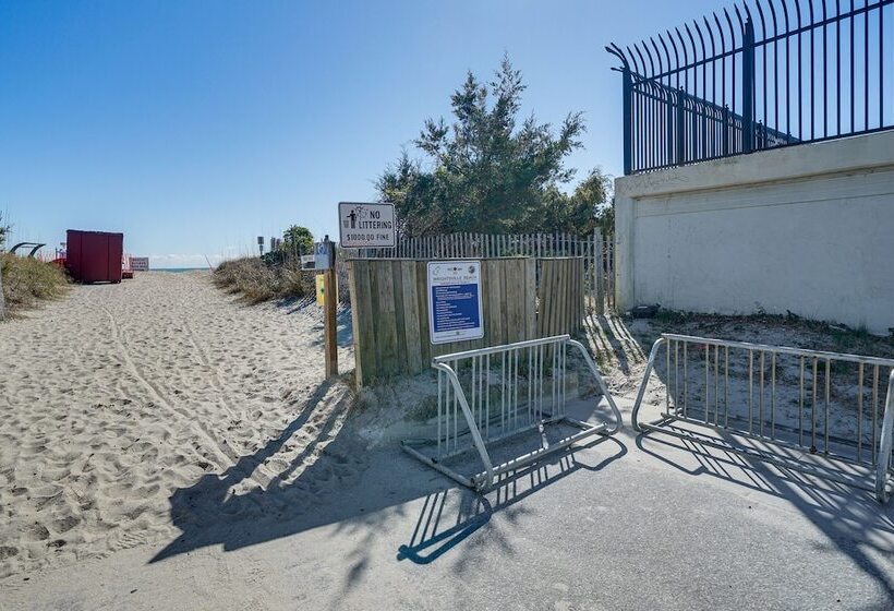 Wrightsville Beach Home W/ Fenced Yard