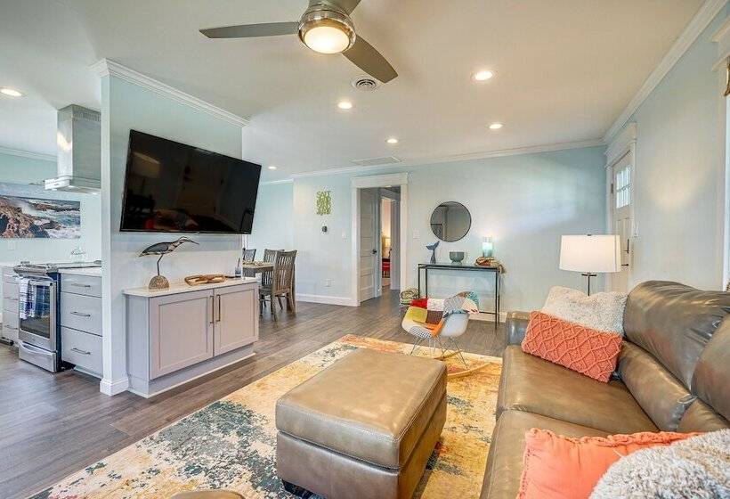 Wrightsville Beach Home W/ Fenced Yard