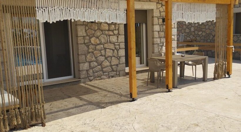 Zephyros Villas Agios Nikitas