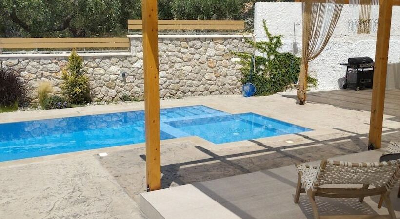 Zephyros Villas Agios Nikitas
