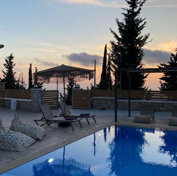 Zephyros Villas   Agios Nikitas
