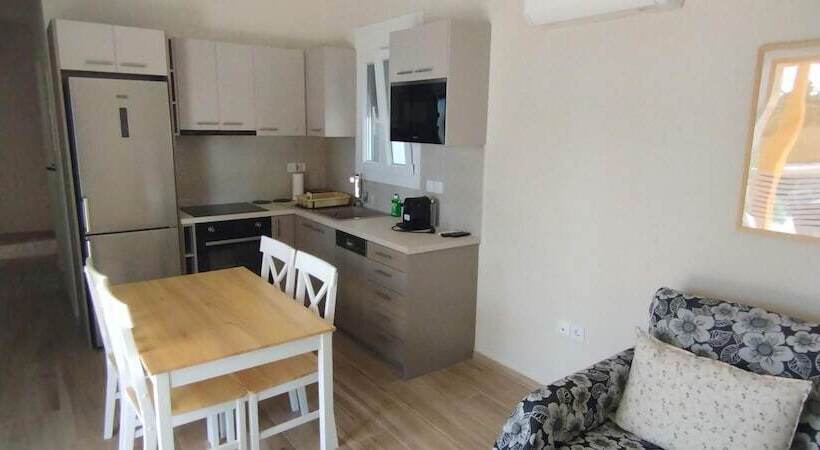 Zephyros Villas Agios Nikitas