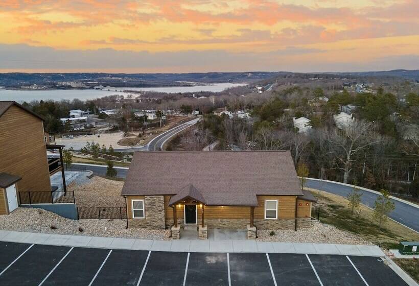 A Birds Eye Bridge View   5 Bdr W/ Private Hot Tub