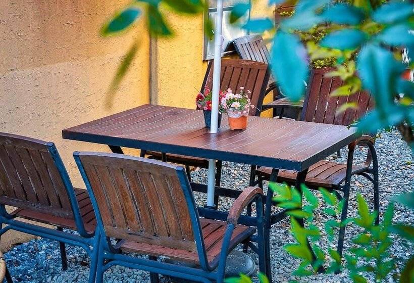 Общежитие Suncheonman 4season Pension