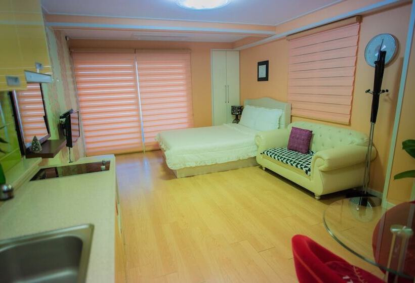 Общежитие Suncheonman 4season Pension