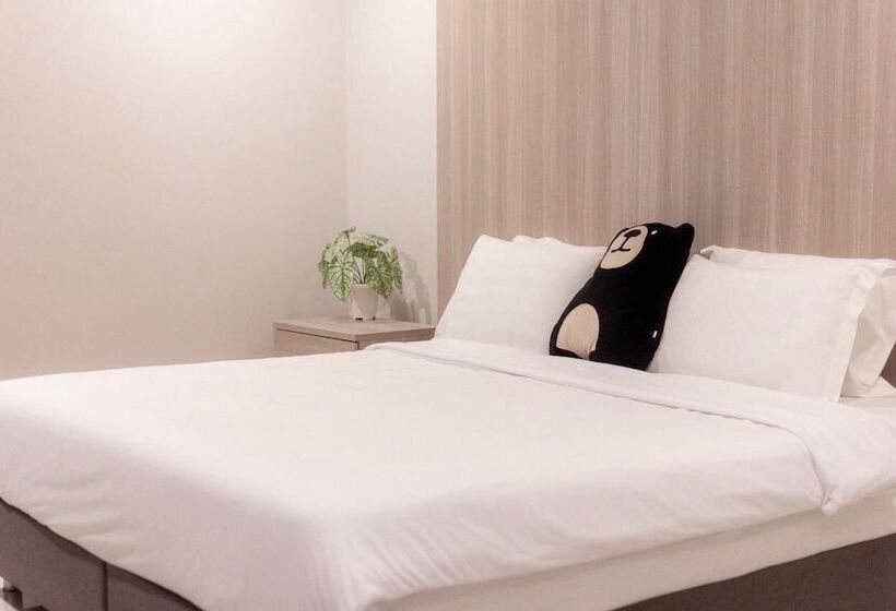 ホテル Bears Den Pattaya