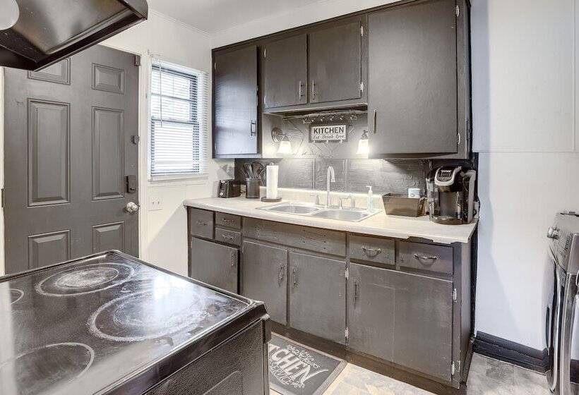 Residential Birmingham Home, 5 Mi To Downtown!