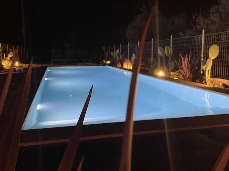 Blue Symphony Suites & Apartments