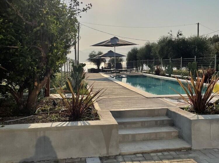 Blue Symphony Suites & Apartments