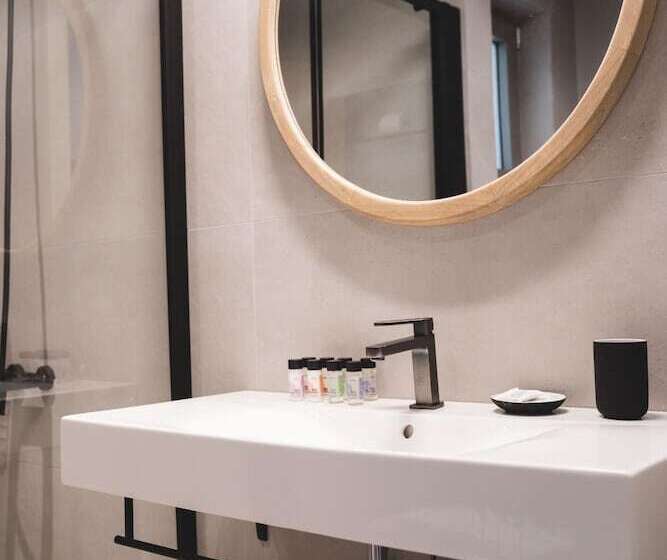 Blue Symphony Suites & Apartments