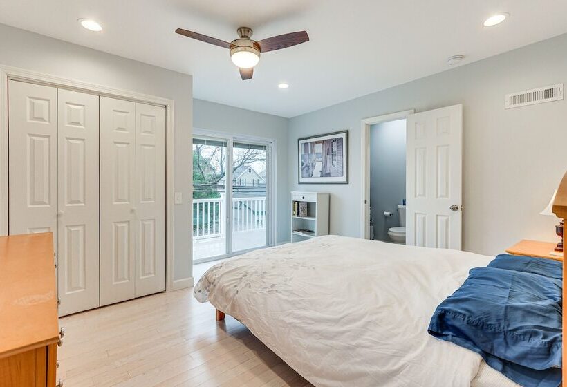 Bright Milford Beach House W/ Outdoor Shower