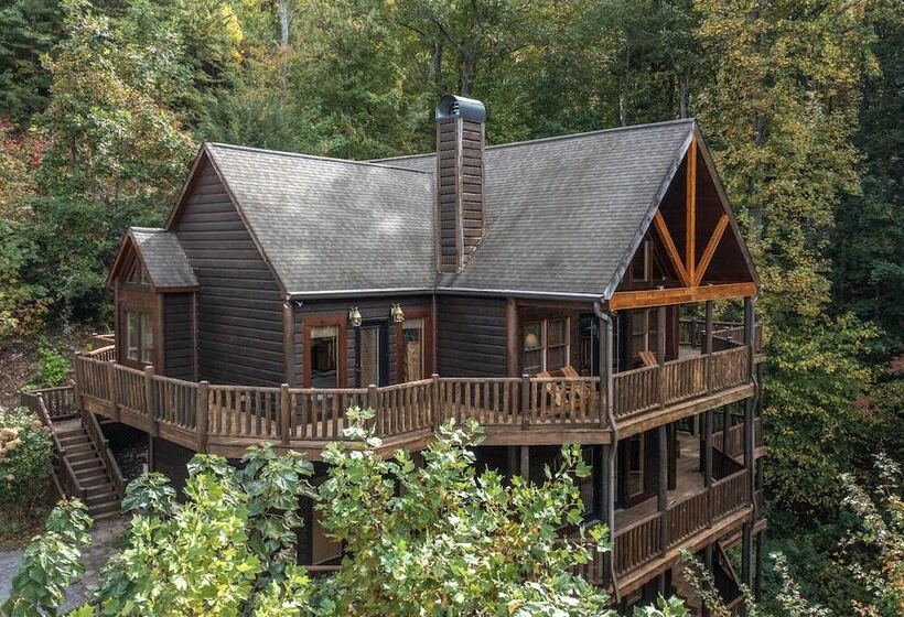 Cabin W/ Hot Tub, Theater & Views   Sleeps 22