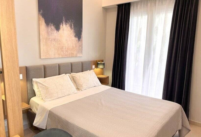 Captain S Seafront Apartments