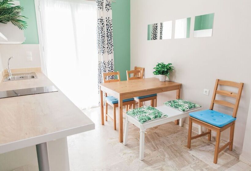 Captain S Seafront Apartments