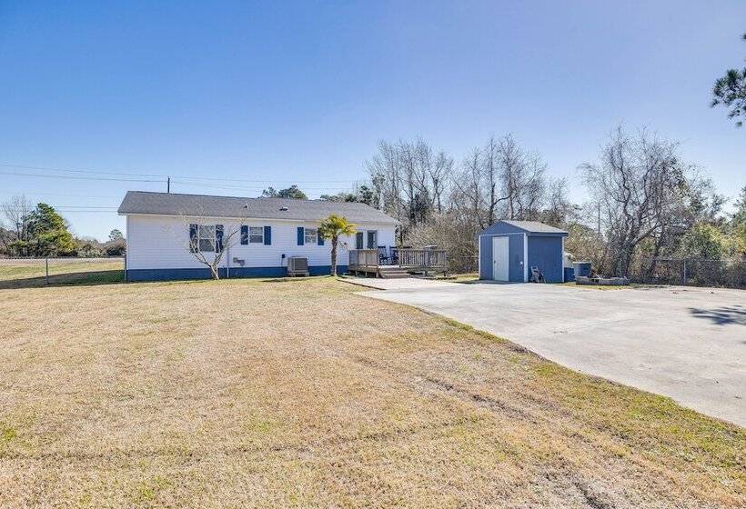 Charming Beaufort Home W/ Deck + Gas Grill!