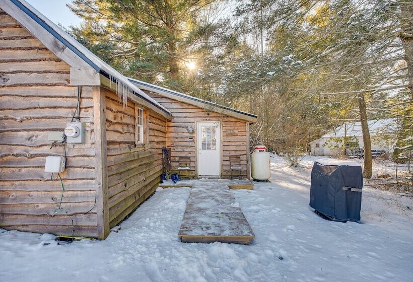 Cozy Blakeslee Cabin, 7 Mi To Jack Frost Ski Area!