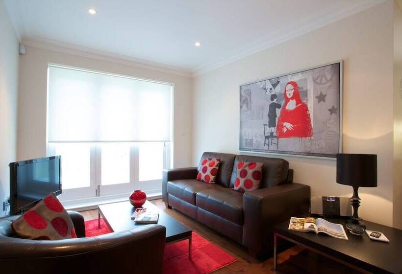 Ealing Broadway By Viridian Apartments