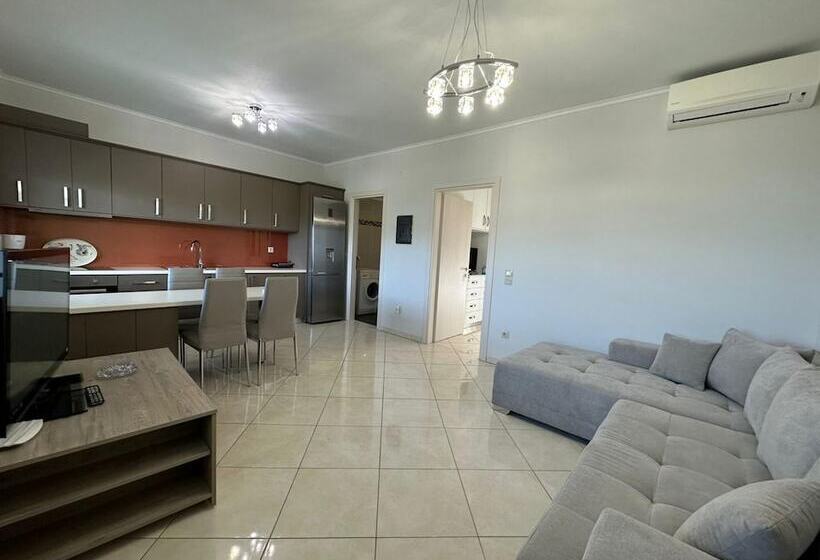 Elpida Luxury Apartments & Suites