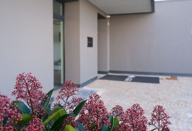 Emerald Green Residence