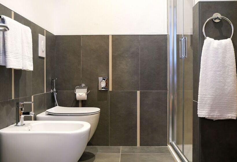 Emerald Green Residence