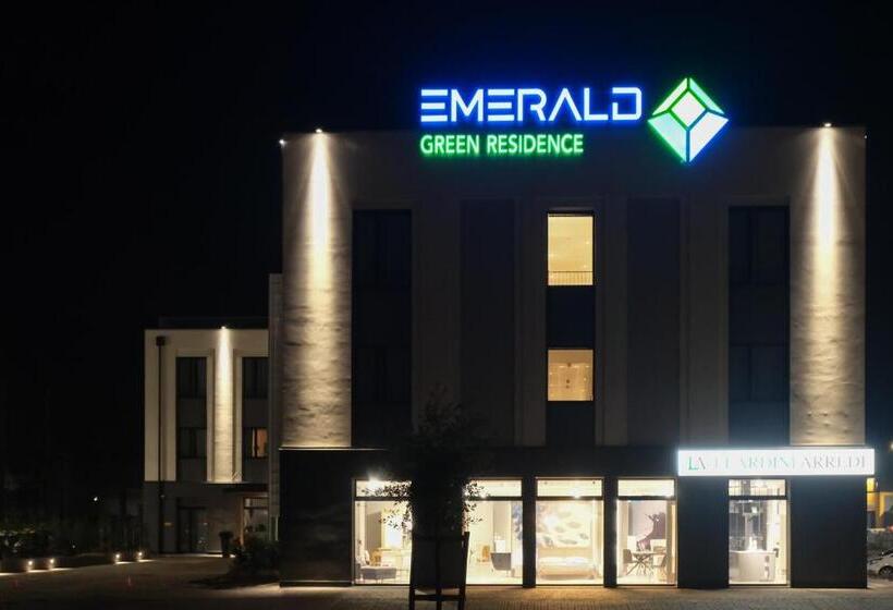 Emerald Green Residence